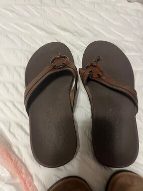 Skechers Dark Brown Thong Sandals with Ring Accent
